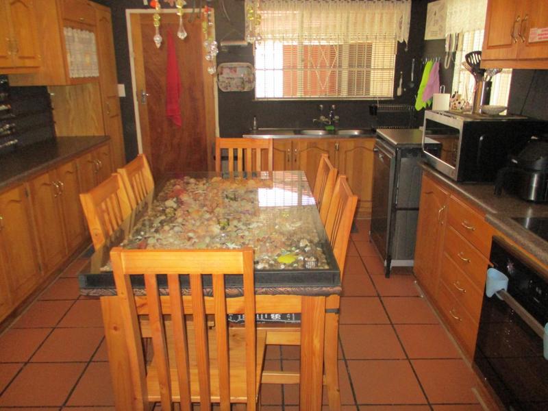 4 Bedroom Property for Sale in Hospitaalpark Free State